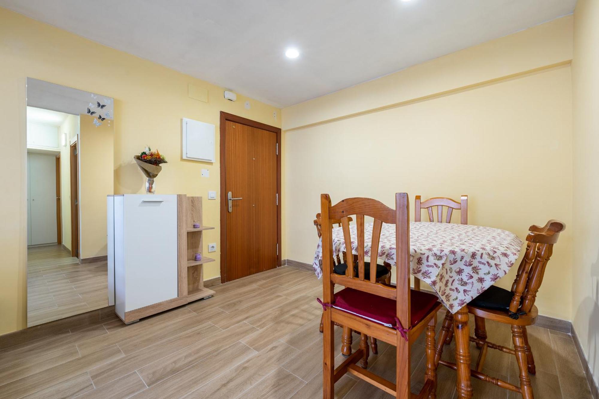 Hauzify I Apartament Van Gogh Салоу Экстерьер фото