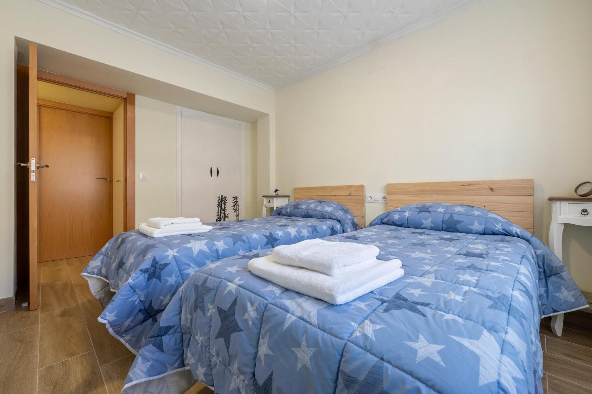 Hauzify I Apartament Van Gogh Салоу Экстерьер фото